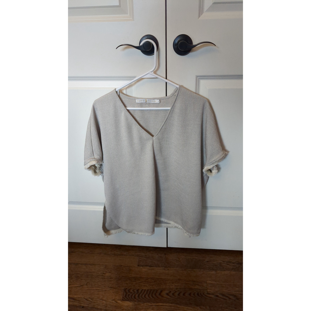 Marie Oliver Clara top